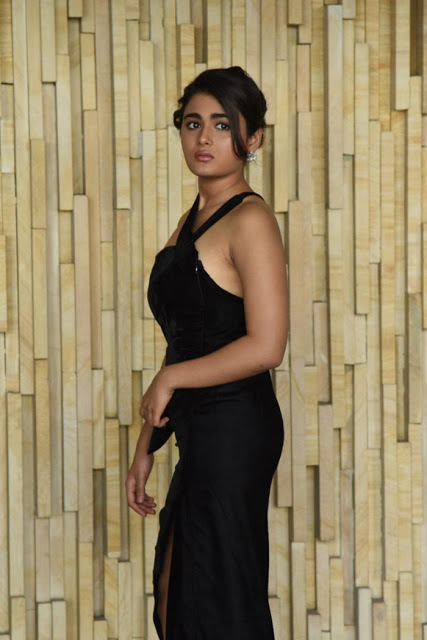 Beautiful Actress Shalini Pandey Latest Hot Photoshoot Pics 8
